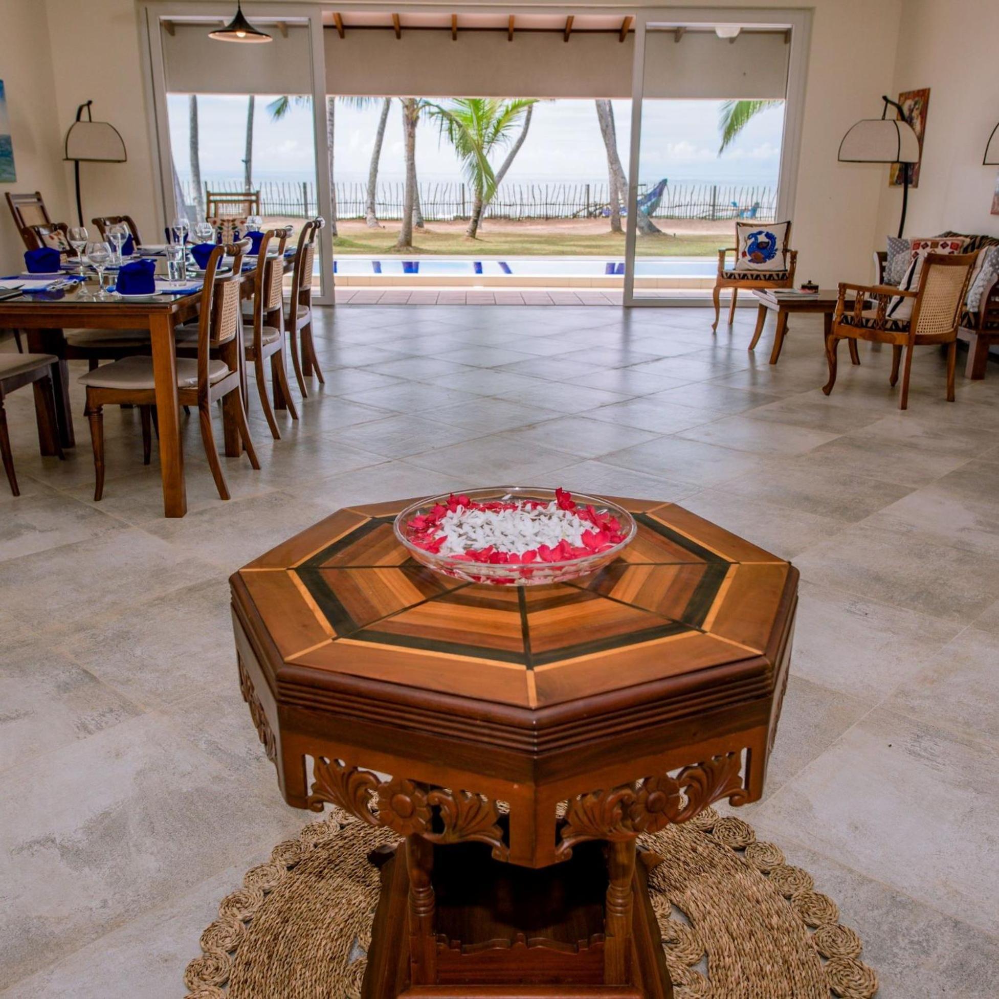 Arhimser Villa-Superb 4 Bedroom Beachfront For 8 In Ranna, Tangalle, Bb, Pool, Free Pick Up For 7 Night Stays Arriving Together, Serviced, Taxes Included المظهر الخارجي الصورة