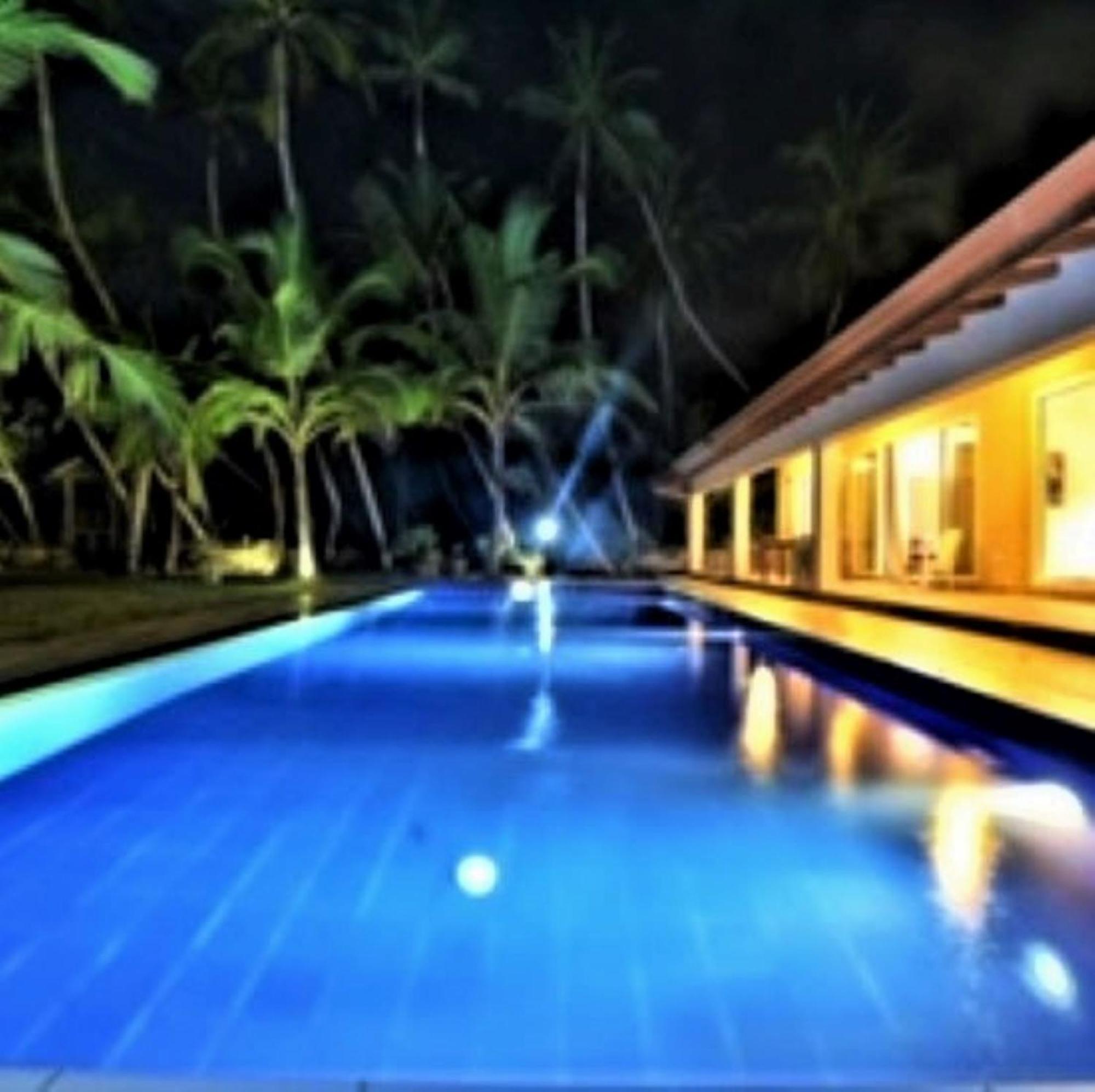 Arhimser Villa-Superb 4 Bedroom Beachfront For 8 In Ranna, Tangalle, Bb, Pool, Free Pick Up For 7 Night Stays Arriving Together, Serviced, Taxes Included المظهر الخارجي الصورة
