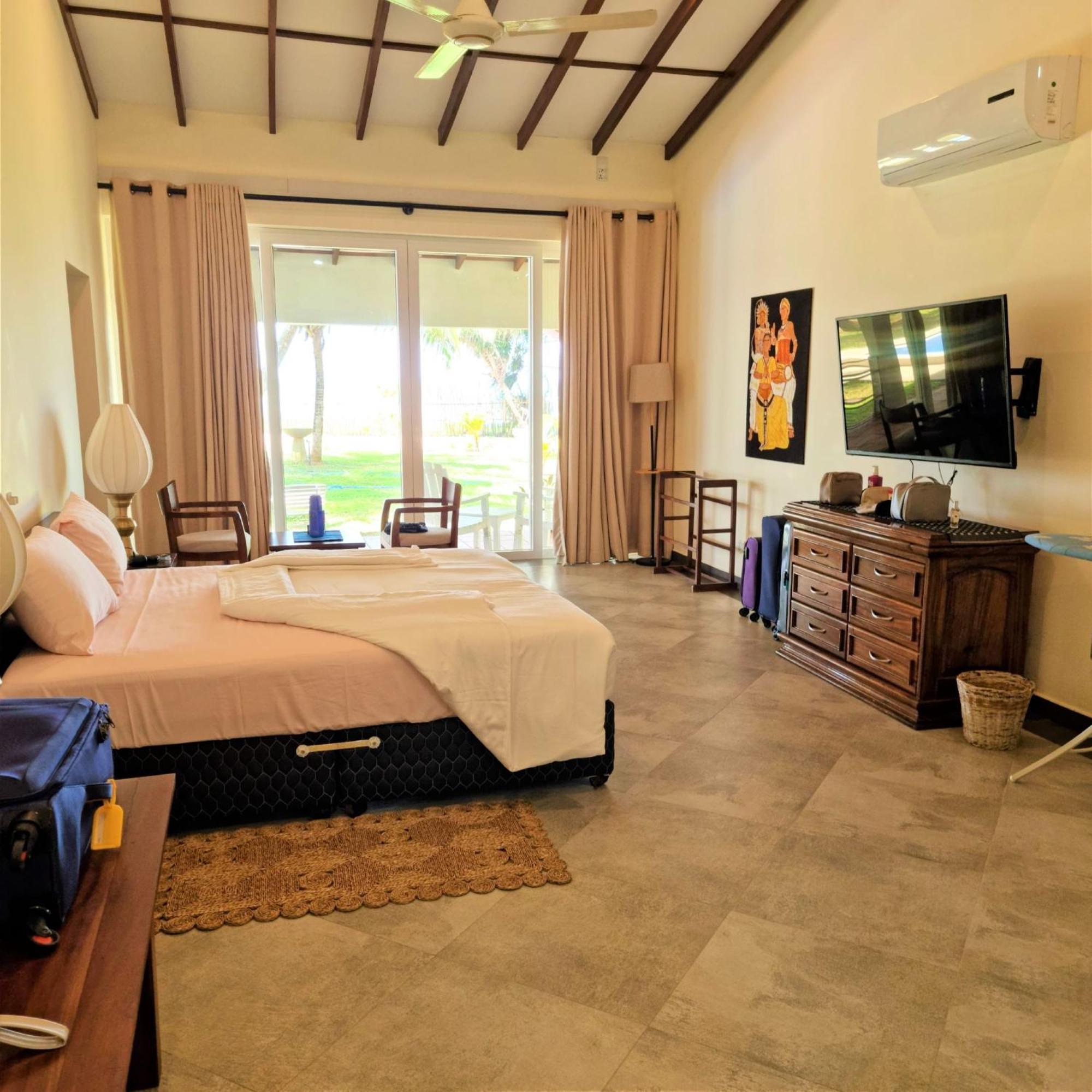 Arhimser Villa-Superb 4 Bedroom Beachfront For 8 In Ranna, Tangalle, Bb, Pool, Free Pick Up For 7 Night Stays Arriving Together, Serviced, Taxes Included المظهر الخارجي الصورة