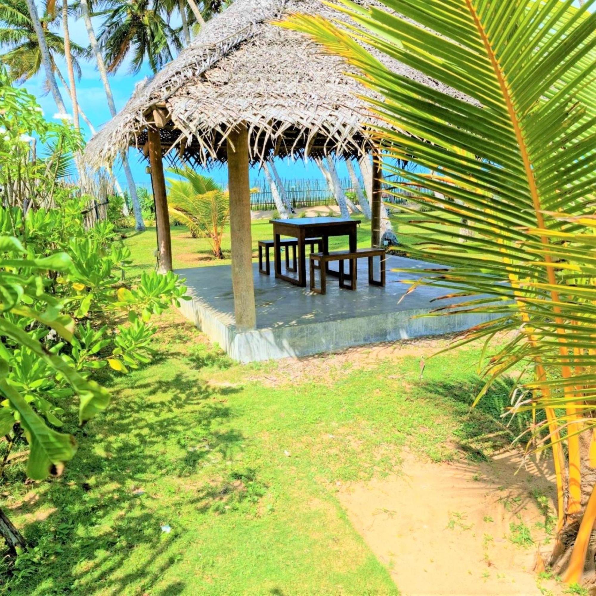 Arhimser Villa-Superb 4 Bedroom Beachfront For 8 In Ranna, Tangalle, Bb, Pool, Free Pick Up For 7 Night Stays Arriving Together, Serviced, Taxes Included المظهر الخارجي الصورة