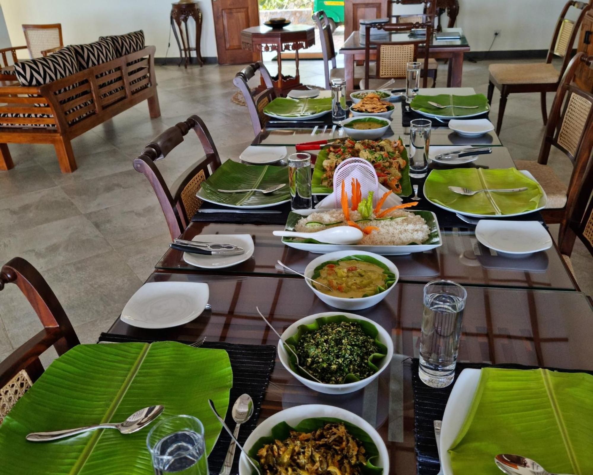Arhimser Villa-Superb 4 Bedroom Beachfront For 8 In Ranna, Tangalle, Bb, Pool, Free Pick Up For 7 Night Stays Arriving Together, Serviced, Taxes Included المظهر الخارجي الصورة